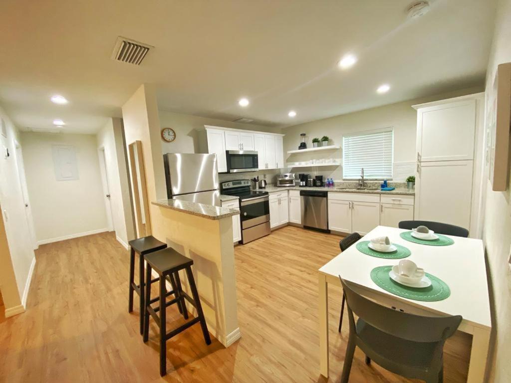 *New*Sunshine Gorgeous- 3Bd/2Ba -Private Backyard! Vila Port Orange Exterior foto